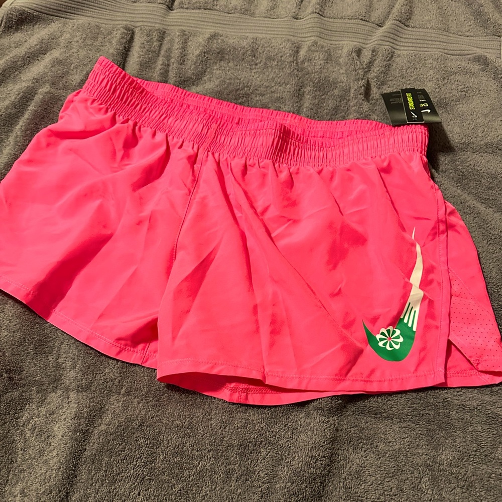 Nike shorts - Picture 1 of 1